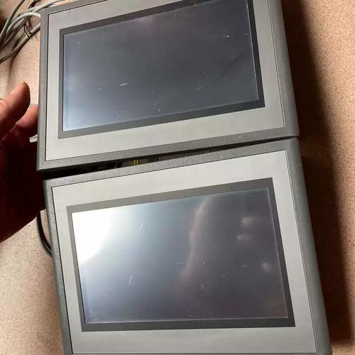 750系列触摸带网口产品20年实拍图鉴 经典触控技术的工业美学与功能解析